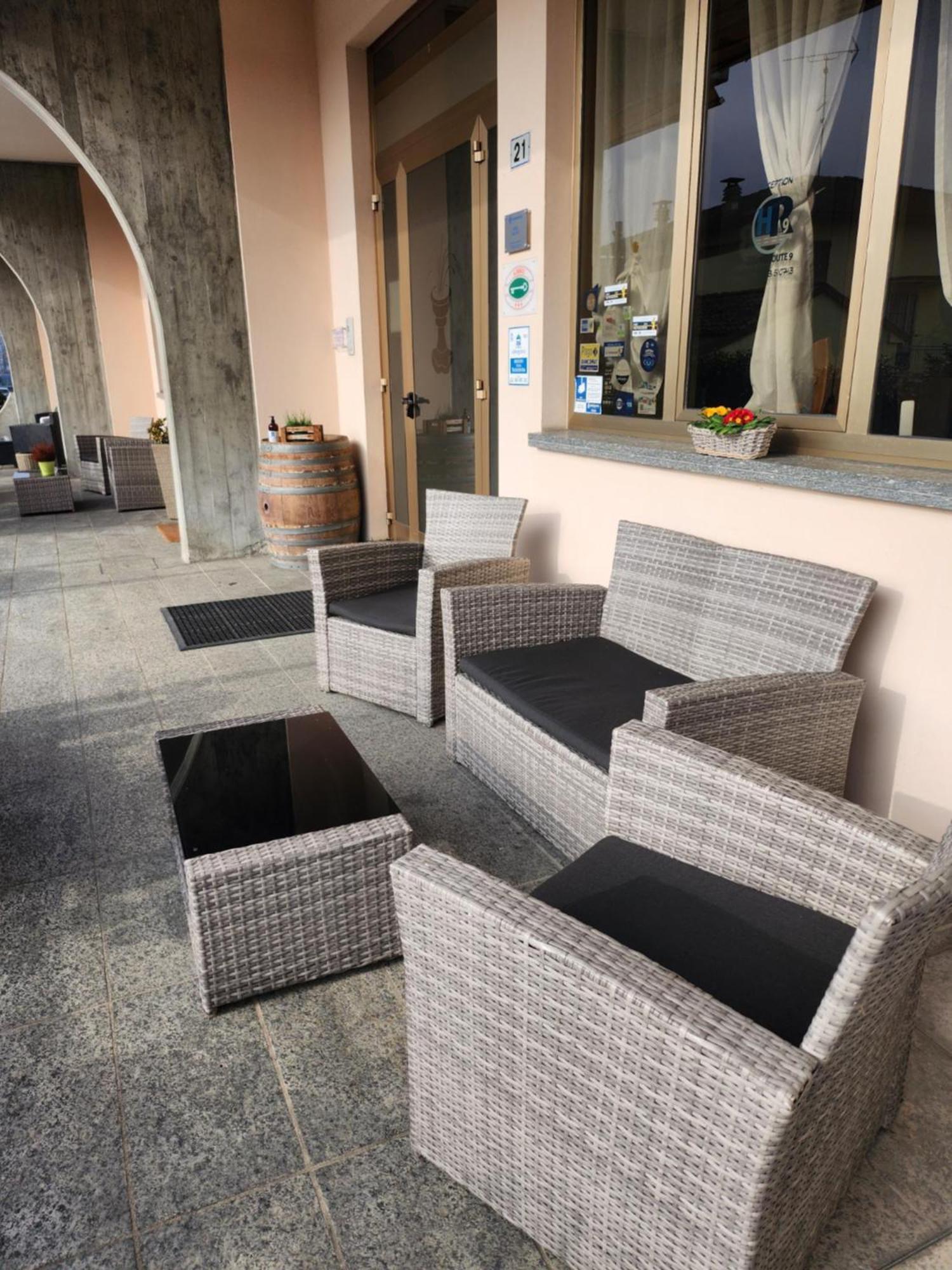 Hotel Route 9 Cadeo Екстер'єр фото